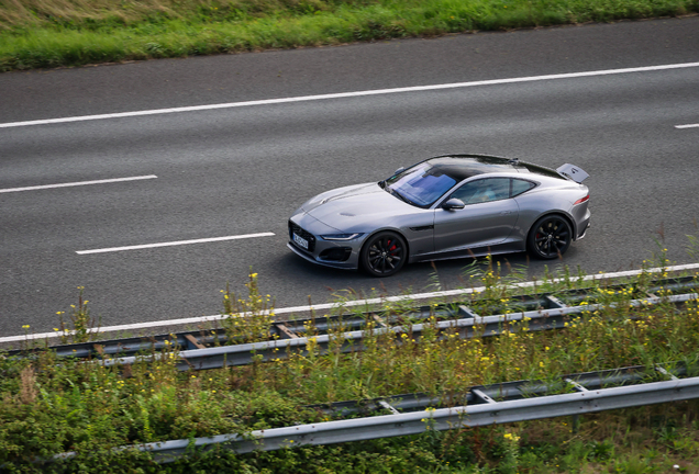 Jaguar F-TYPE R Coupé 2020