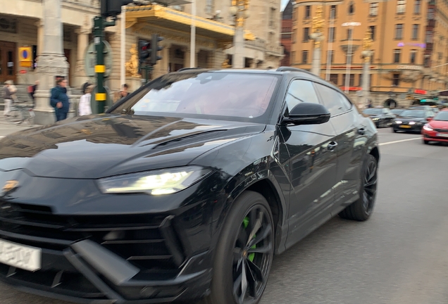 Lamborghini Urus S