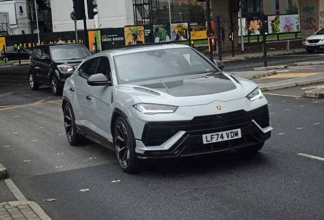 Lamborghini Urus Performante