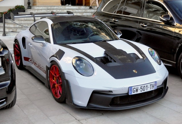 Porsche 992 GT3 RS Weissach Package