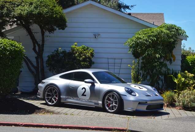 Porsche 992 GT3 Touring