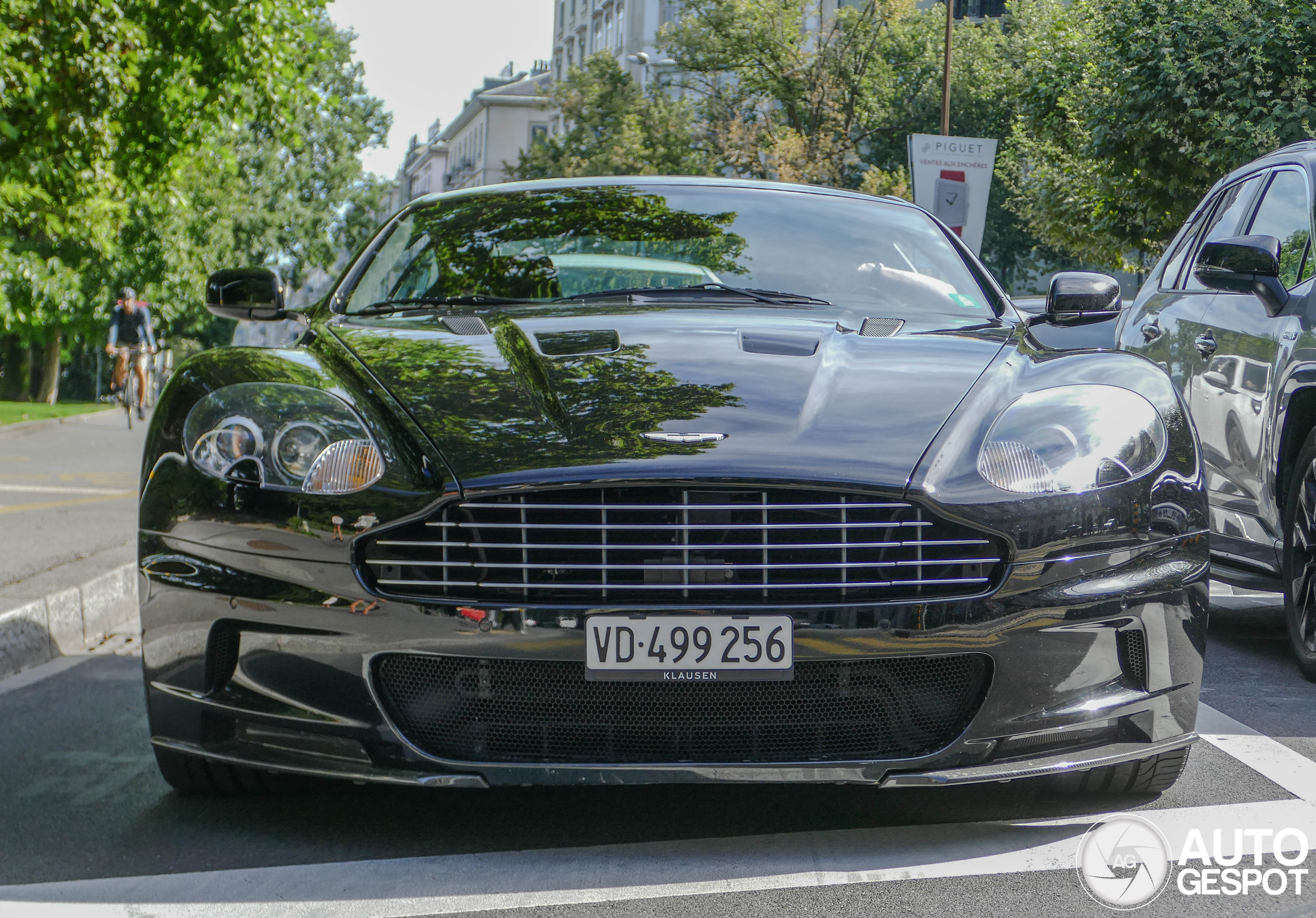 Aston Martin DBS