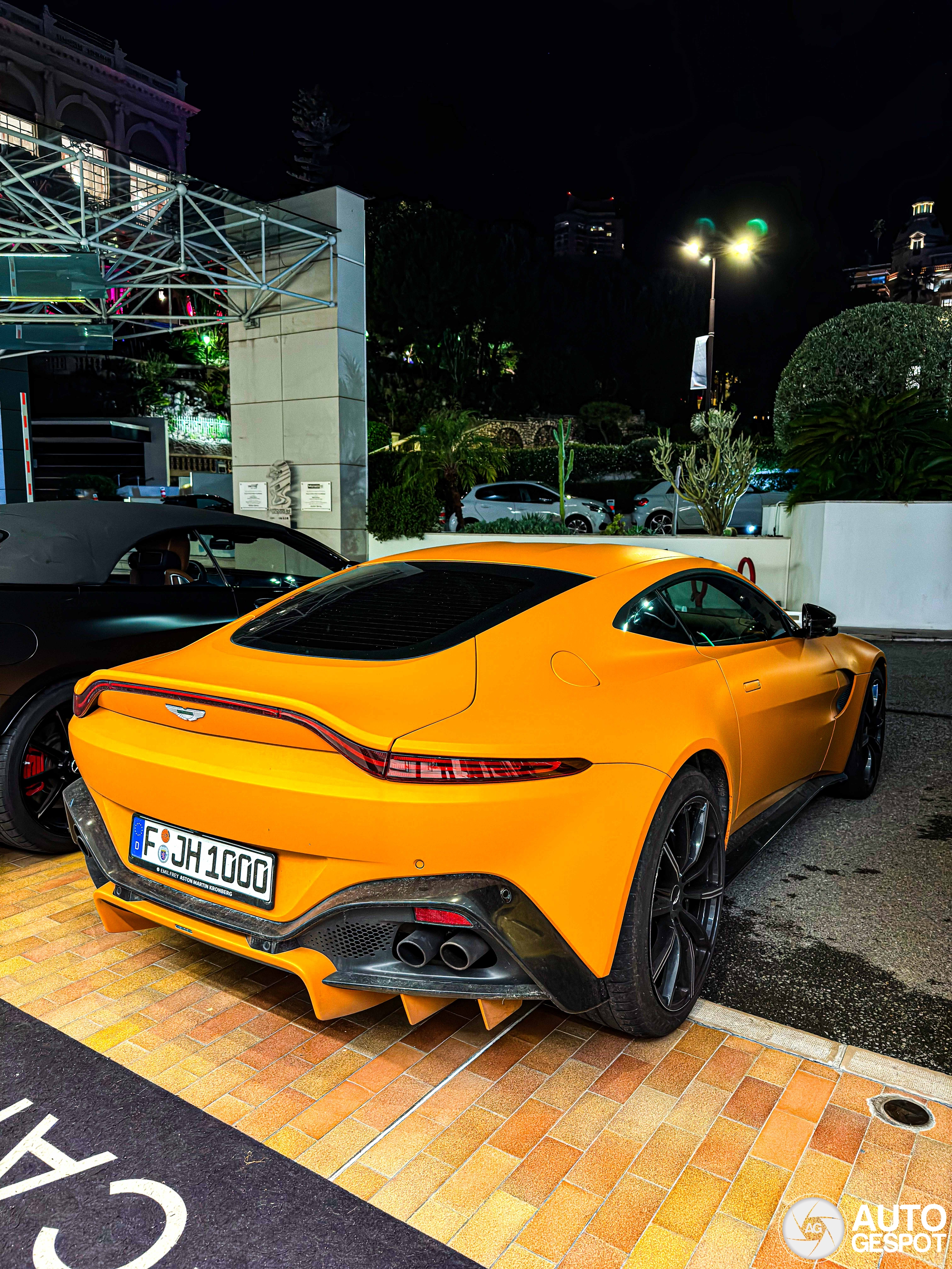 Aston Martin V8 Vantage 2018