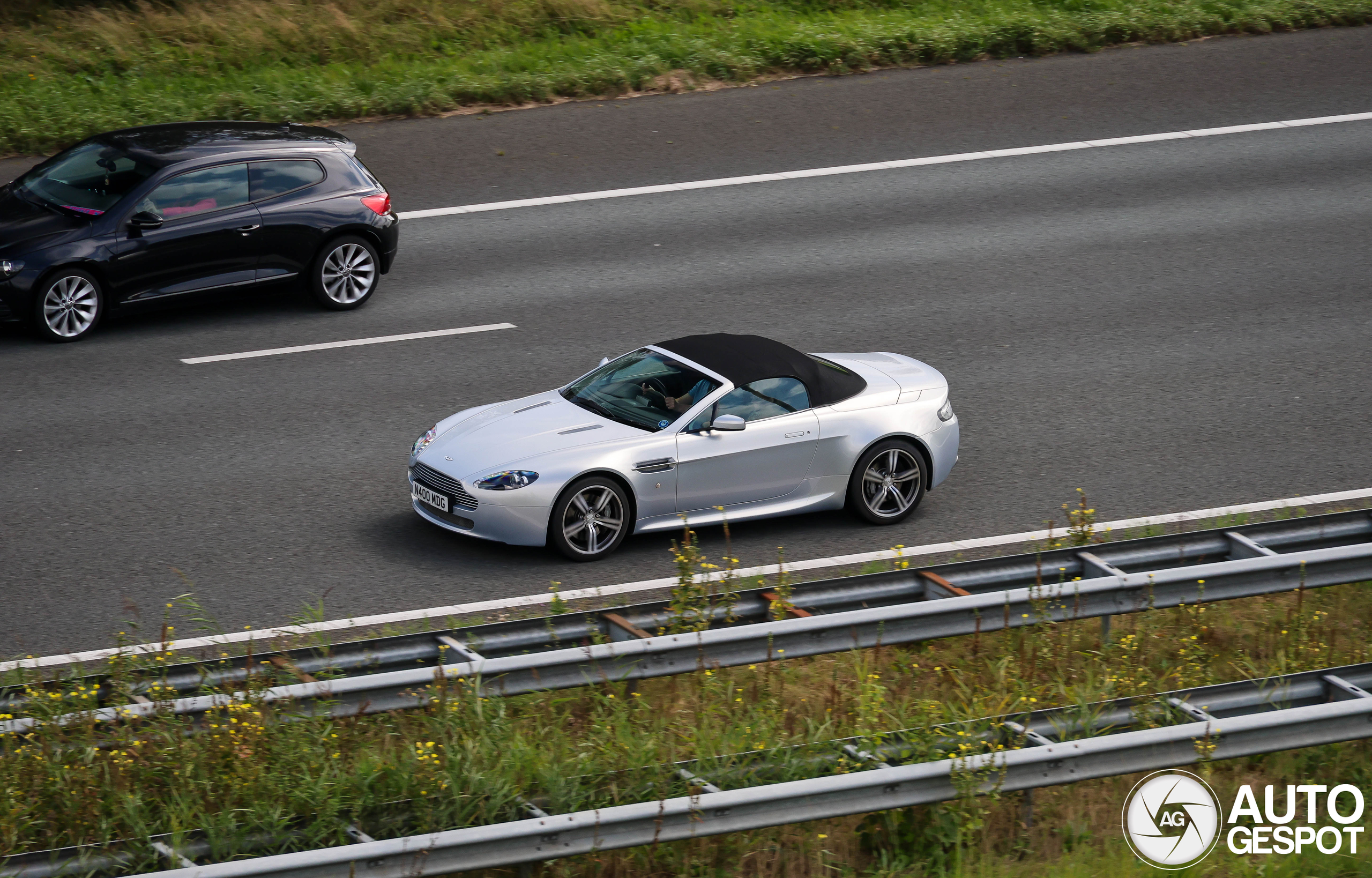 Aston Martin V8 Vantage N400 Roadster