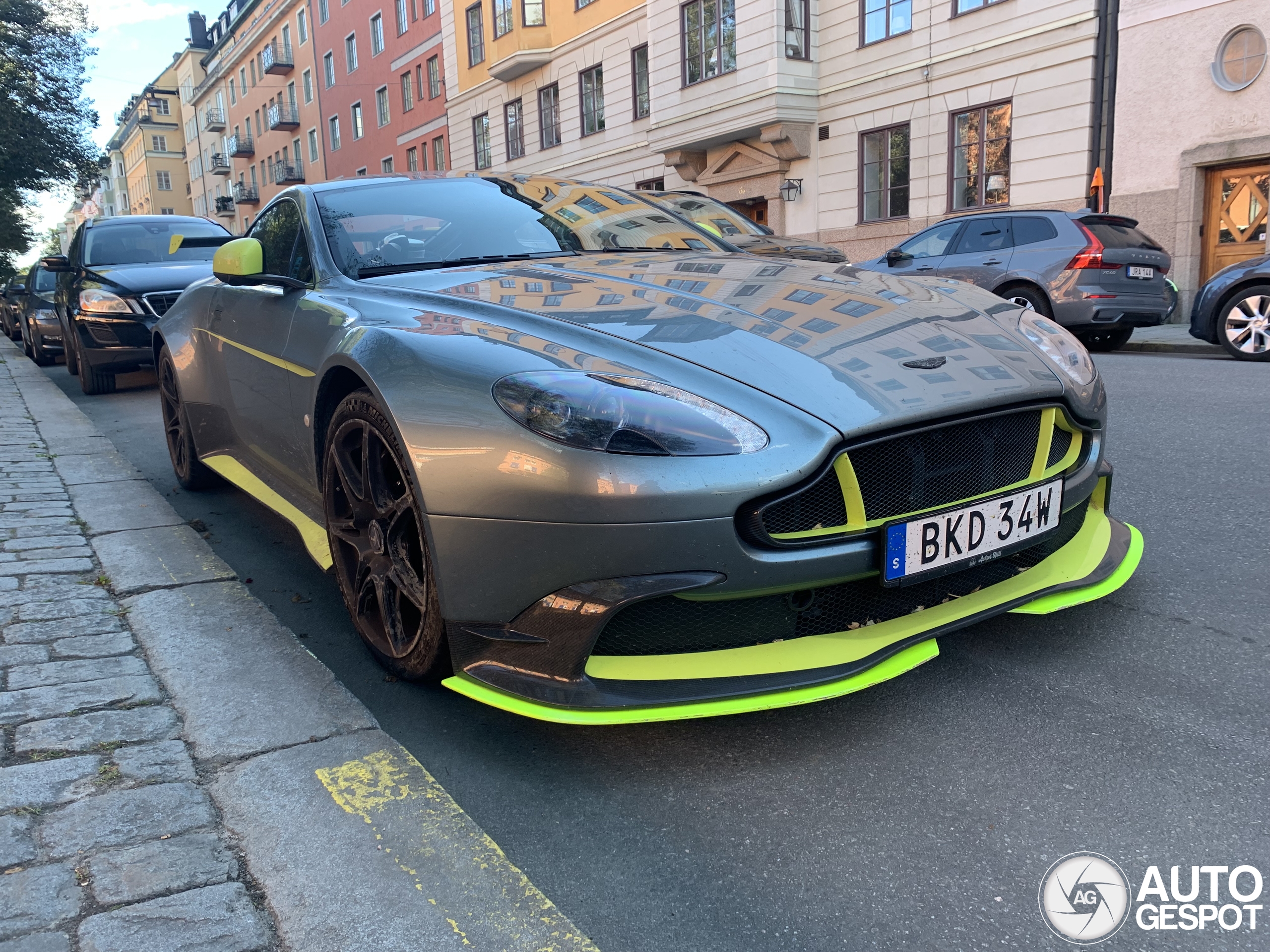 Aston Martin Vantage GT8