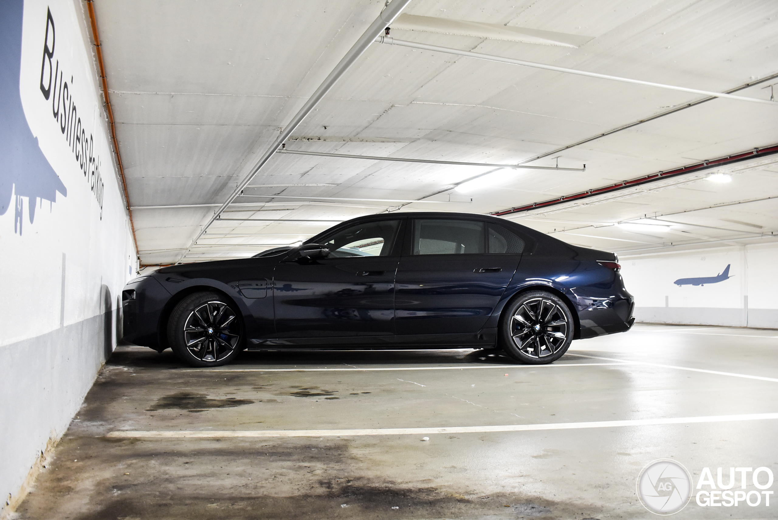 BMW M760e xDrive