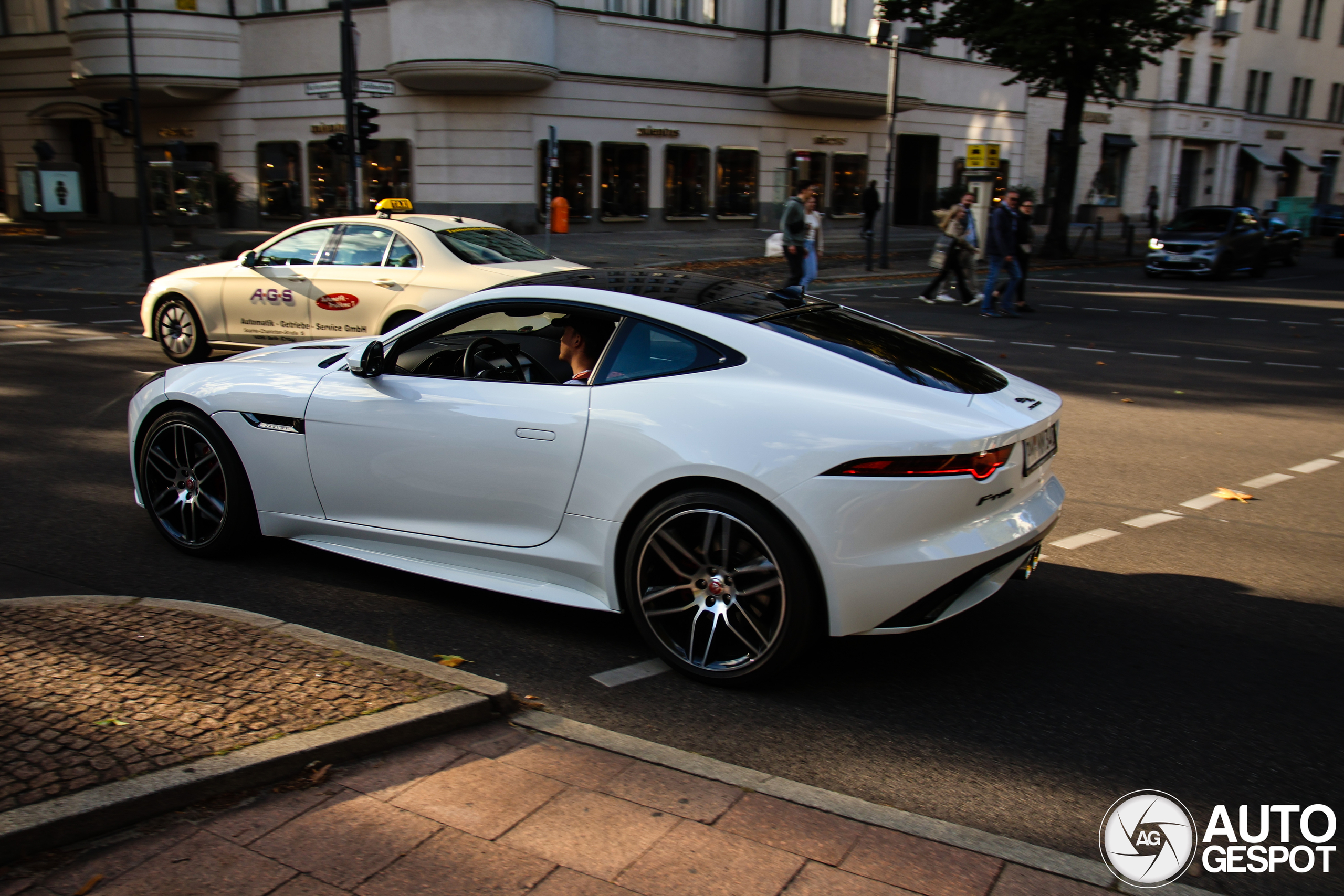 Jaguar F-TYPE S Coupé Chequered Flag Edition 2019