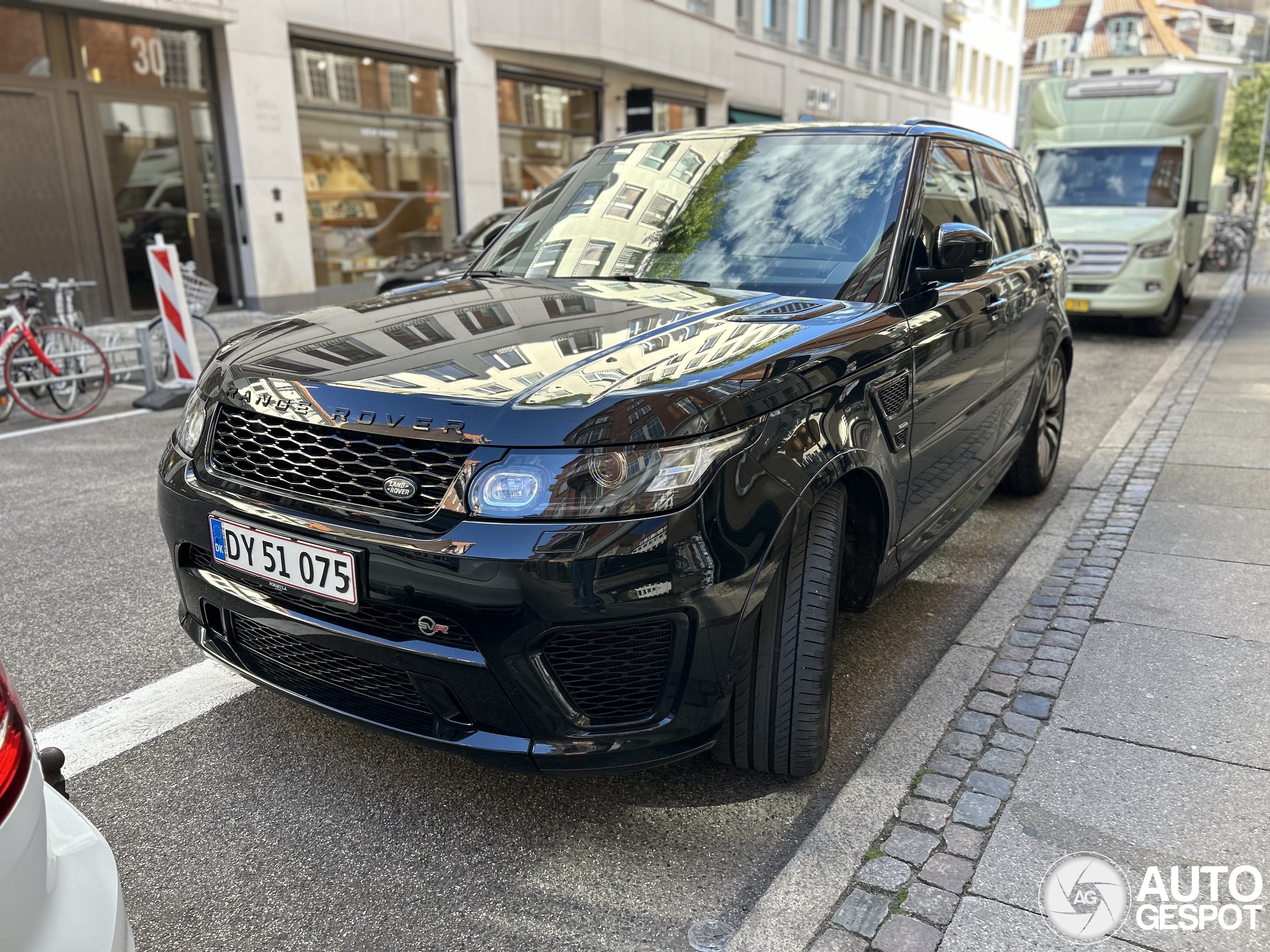 Land Rover Range Rover Sport SVR