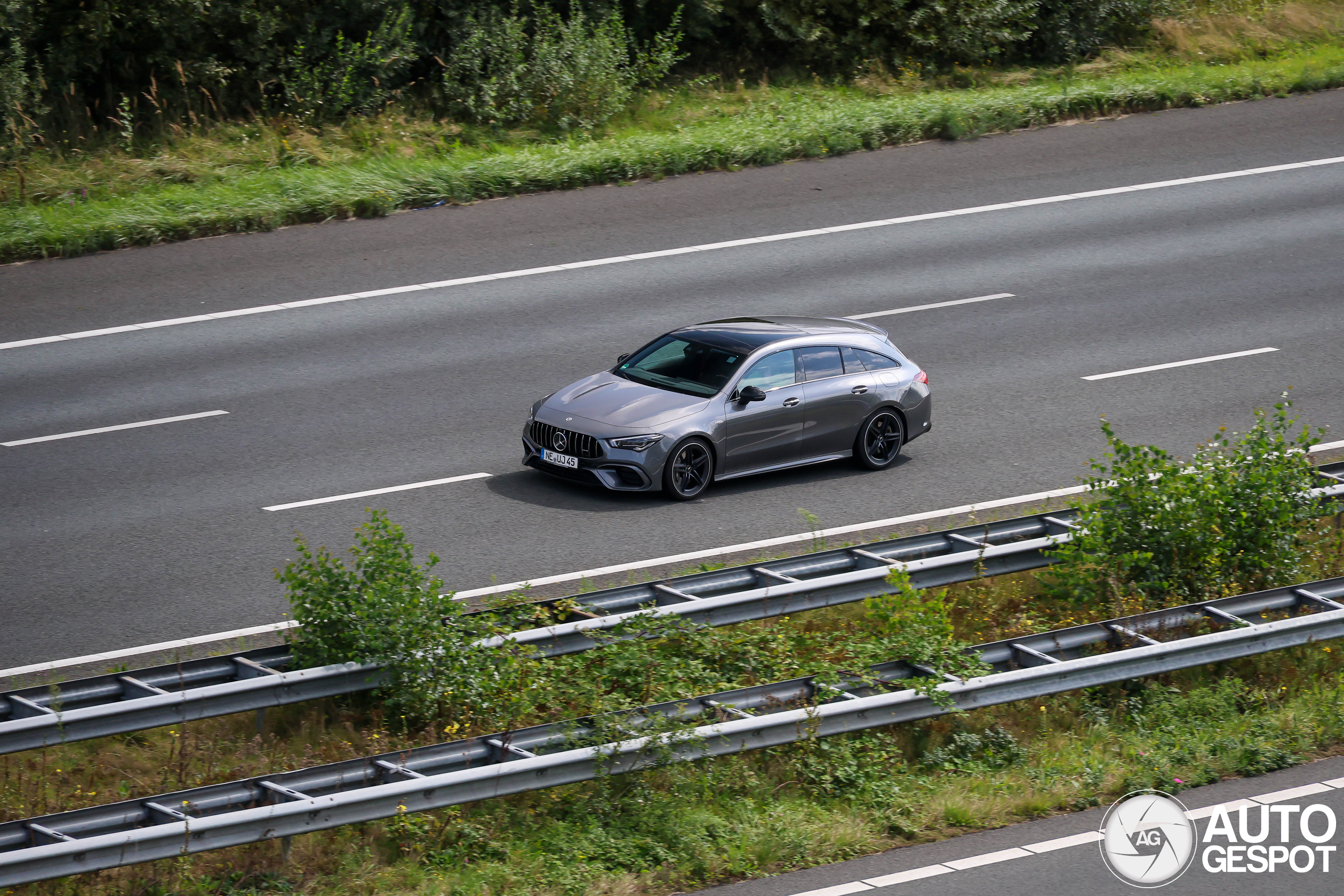 Mercedes-AMG CLA 45 S Shooting Brake X118