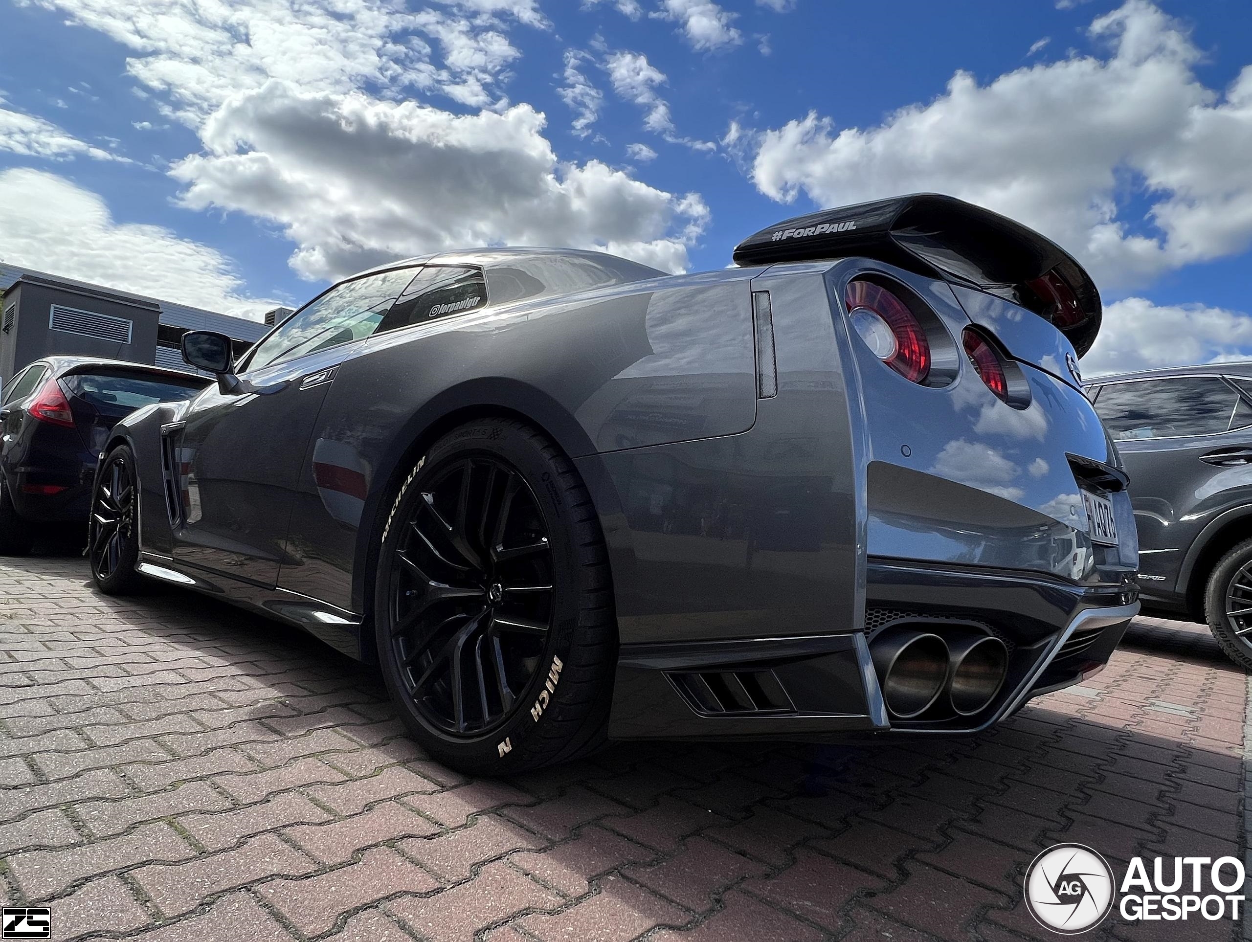 Nissan GT-R 2017