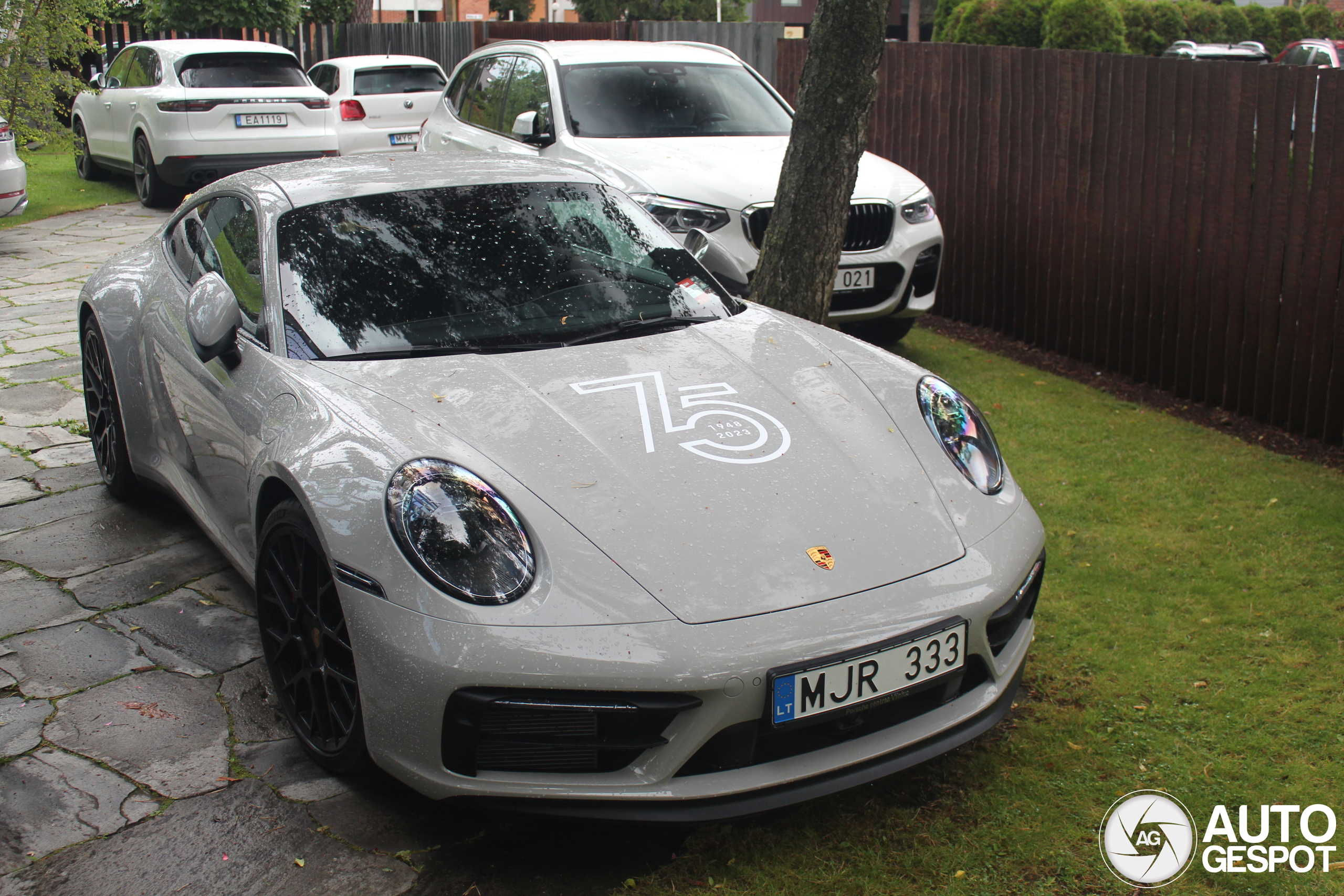 Porsche 992 Carrera 4 GTS