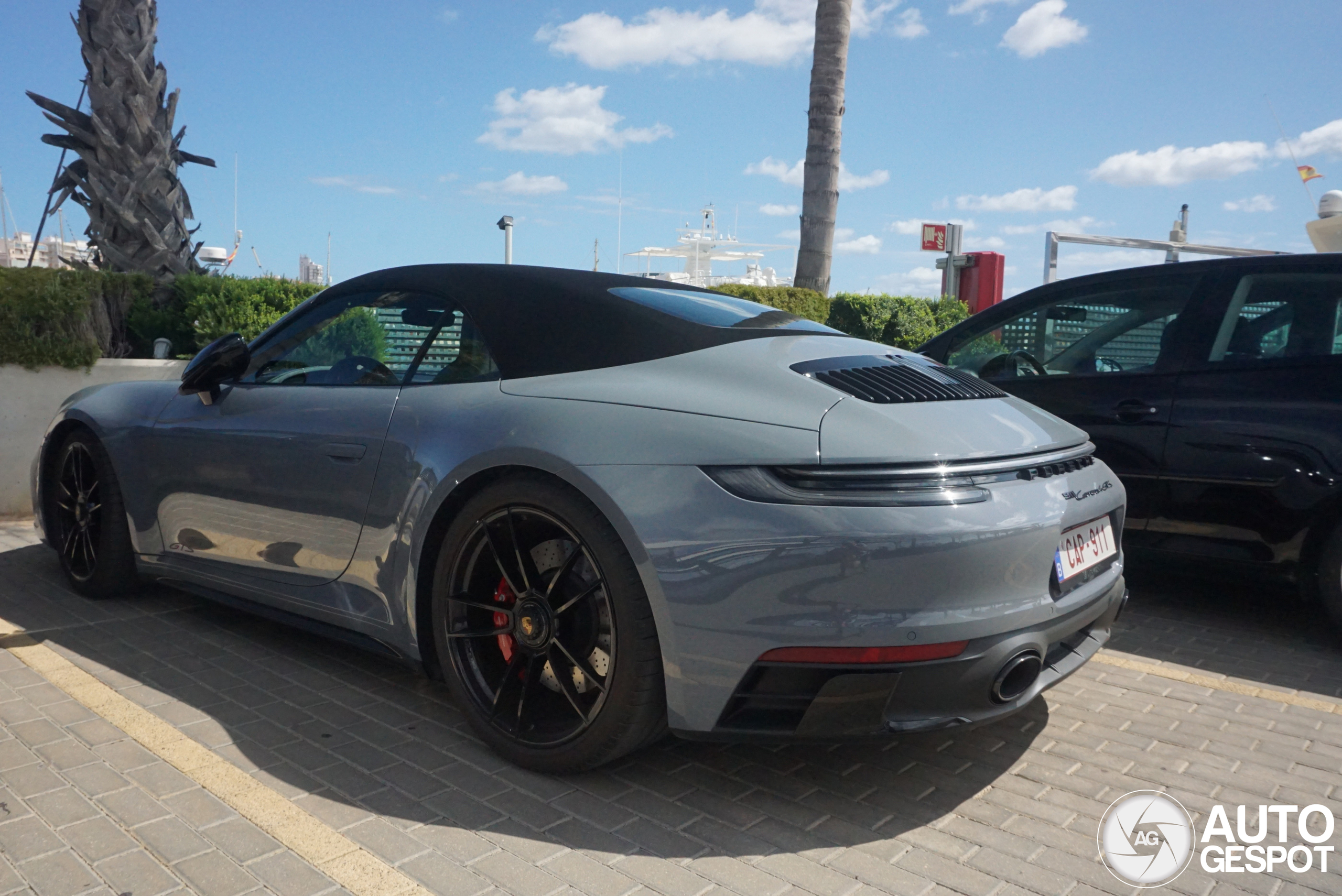 Porsche 992 Carrera 4 GTS Cabriolet