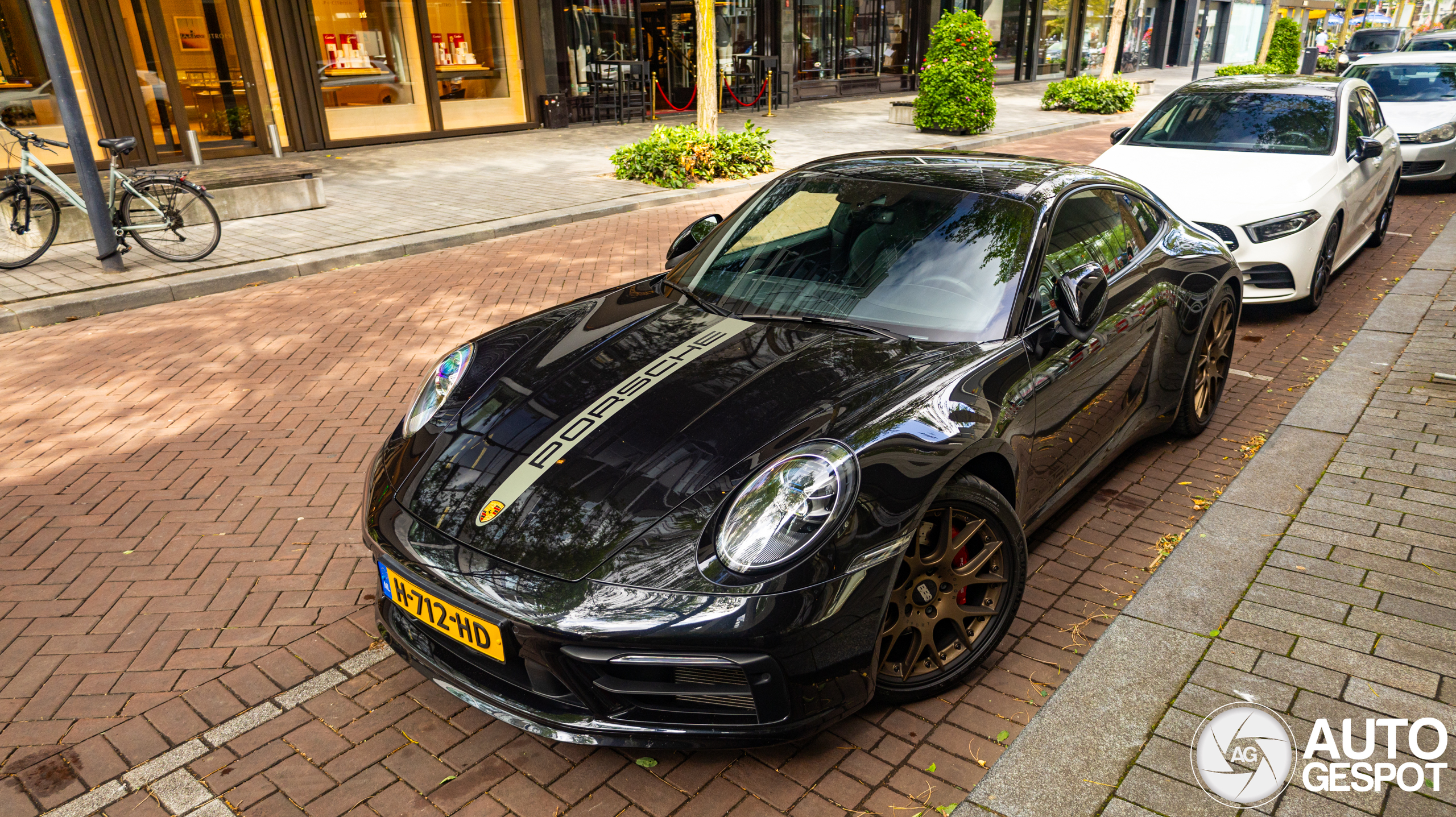 Porsche 992 Carrera 4S