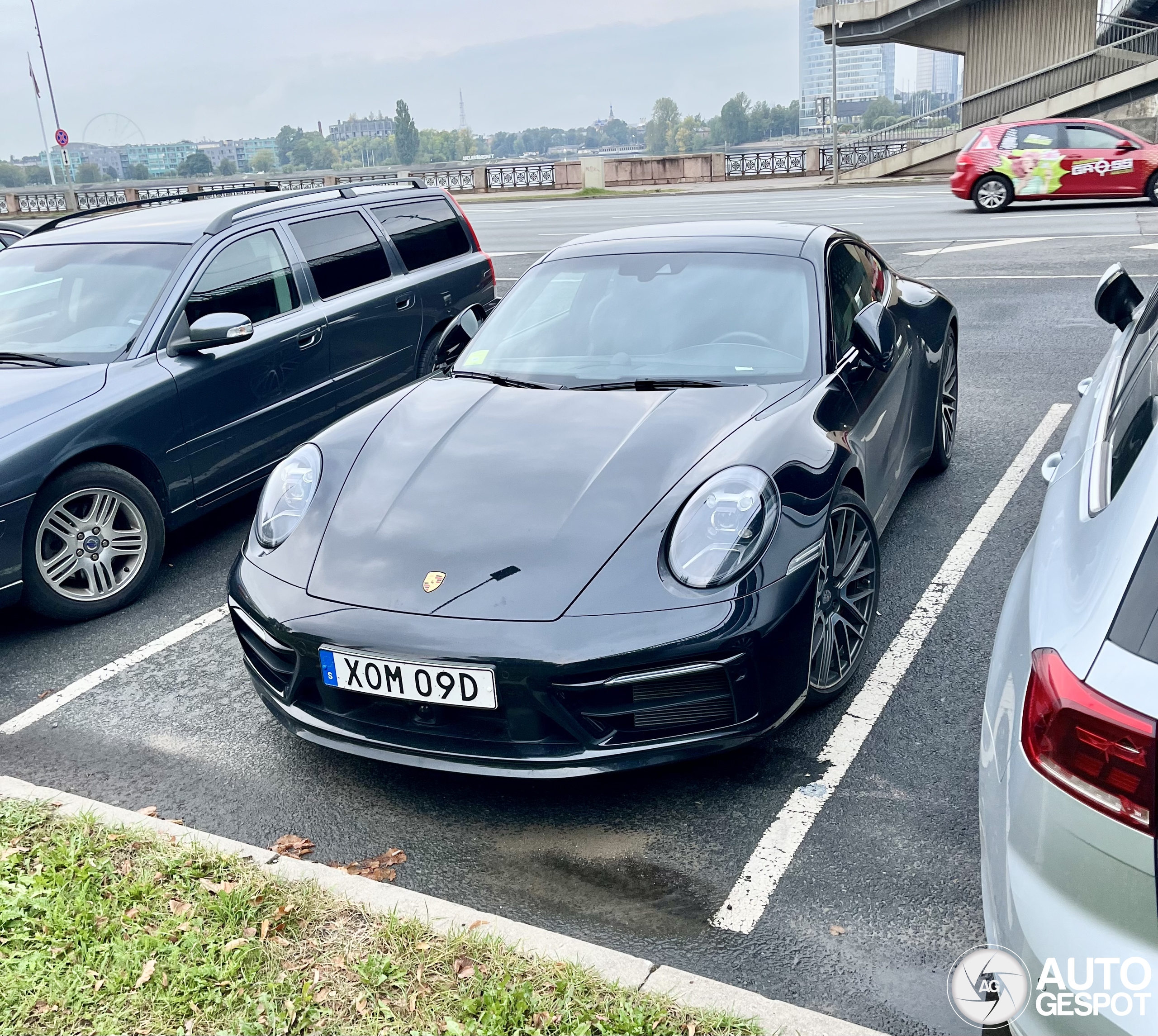 Porsche 992 Carrera 4S