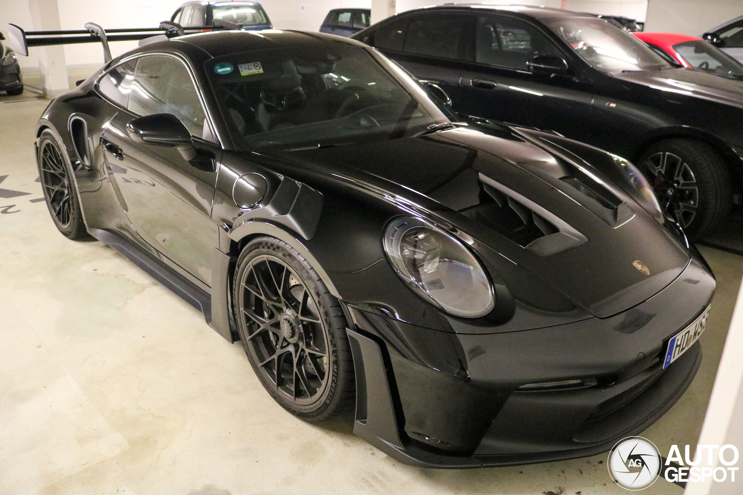 Porsche 992 GT3 RS Weissach Package