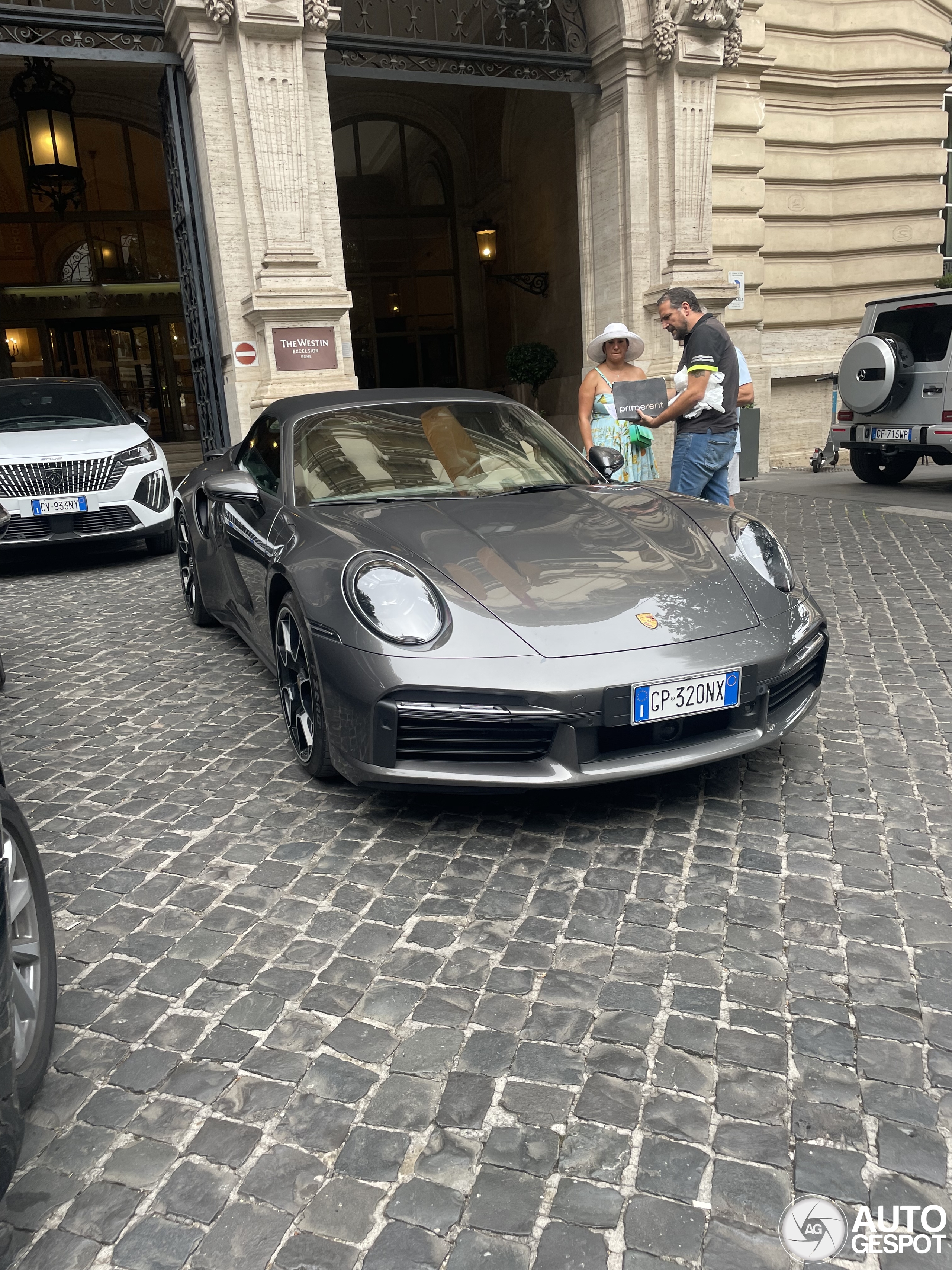 Porsche 992 Turbo Cabriolet