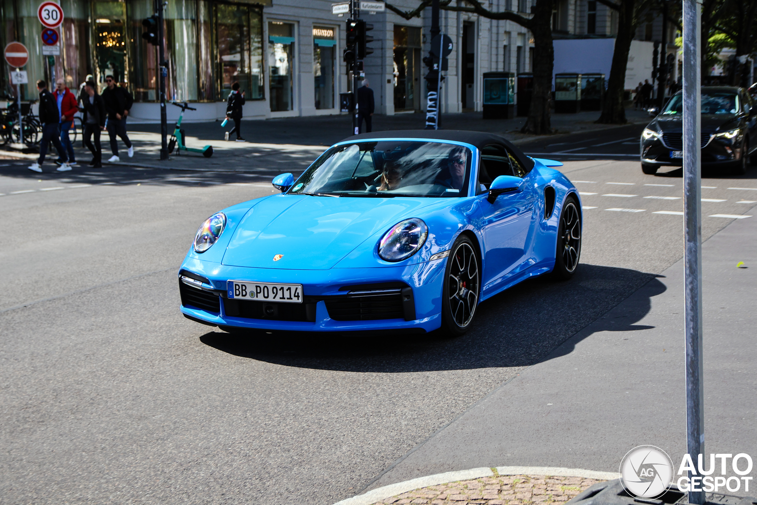 Porsche 992 Turbo Cabriolet