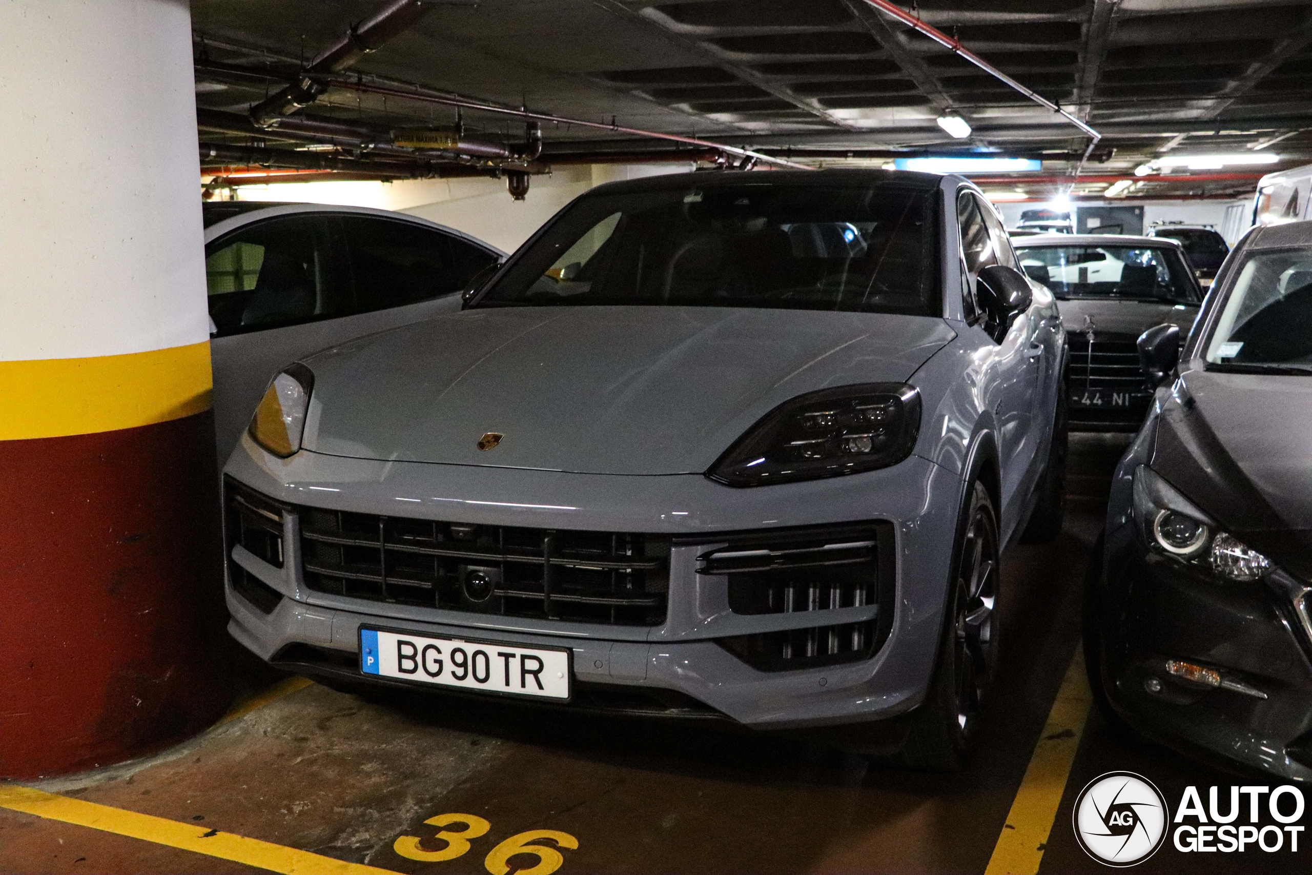 Porsche Cayenne Coupé Turbo E-Hybrid