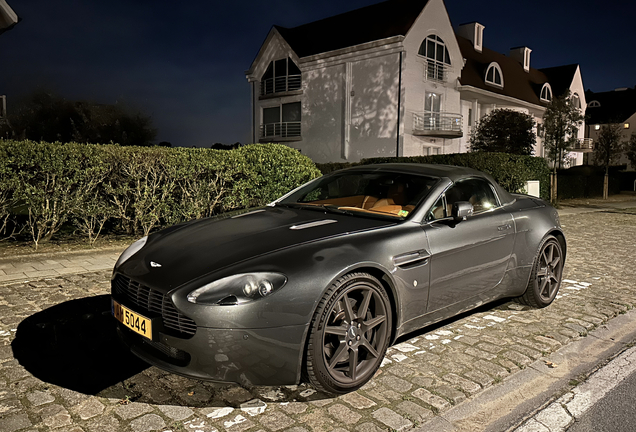 Aston Martin V8 Vantage Roadster