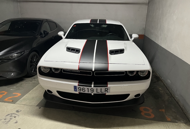 Dodge Challenger SRT-8 392