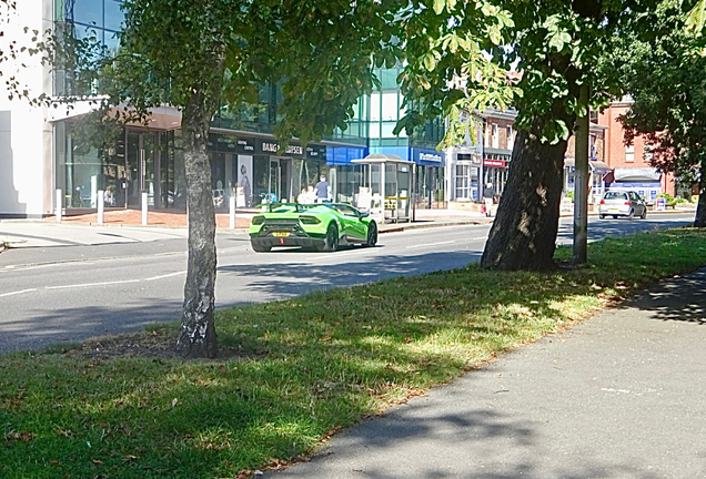 Lamborghini Huracán LP640-4 Performante Spyder