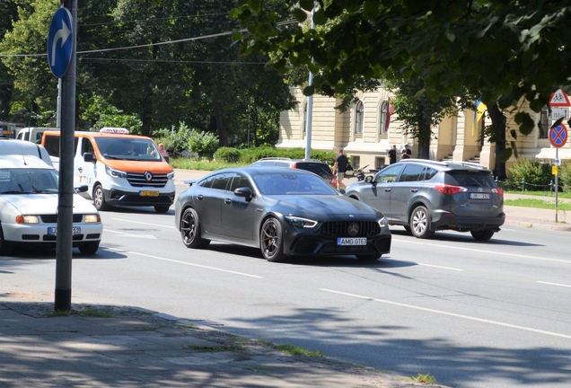 Mercedes-AMG GT 63 X290