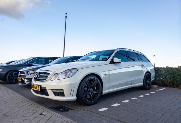 Mercedes-Benz E 63 AMG S212