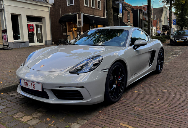 Porsche 718 Cayman S