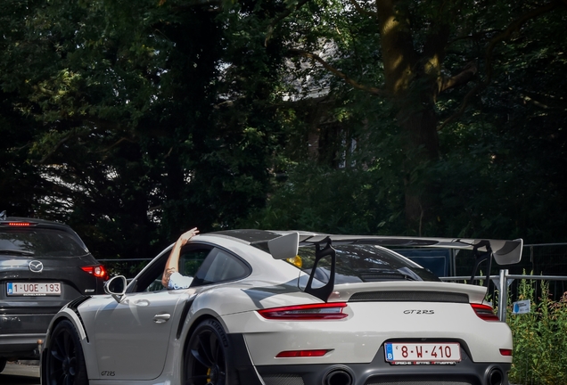 Porsche 991 GT2 RS Weissach Package