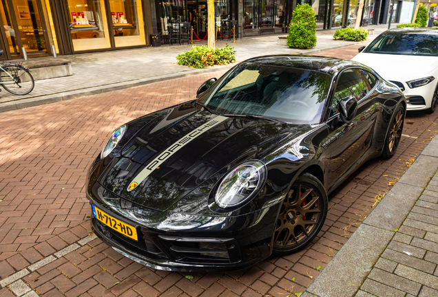 Porsche 992 Carrera 4S