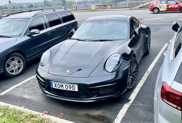 Porsche 992 Carrera 4S