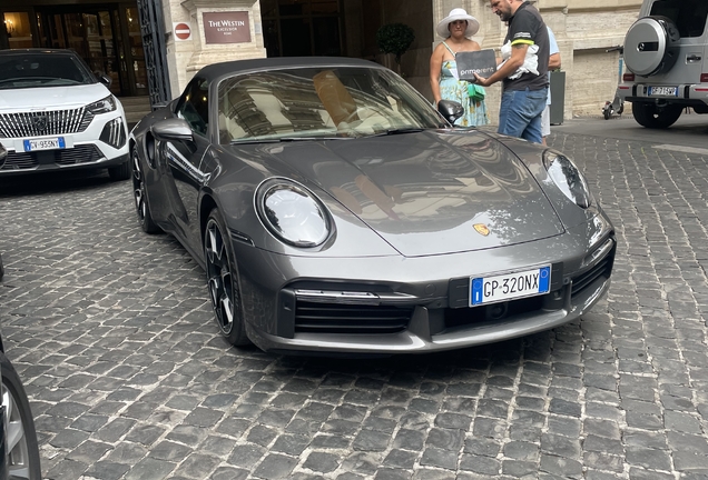 Porsche 992 Turbo Cabriolet