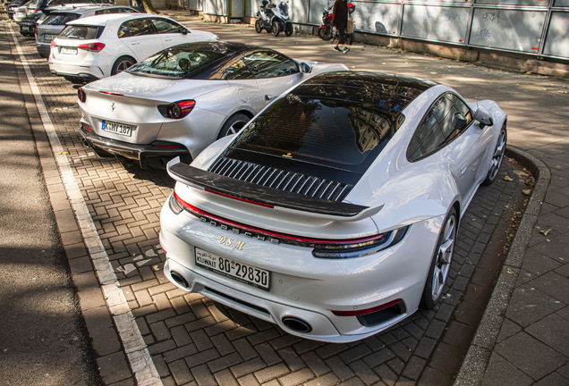 Porsche 992 Turbo