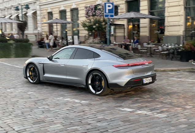 Porsche Taycan Turbo S