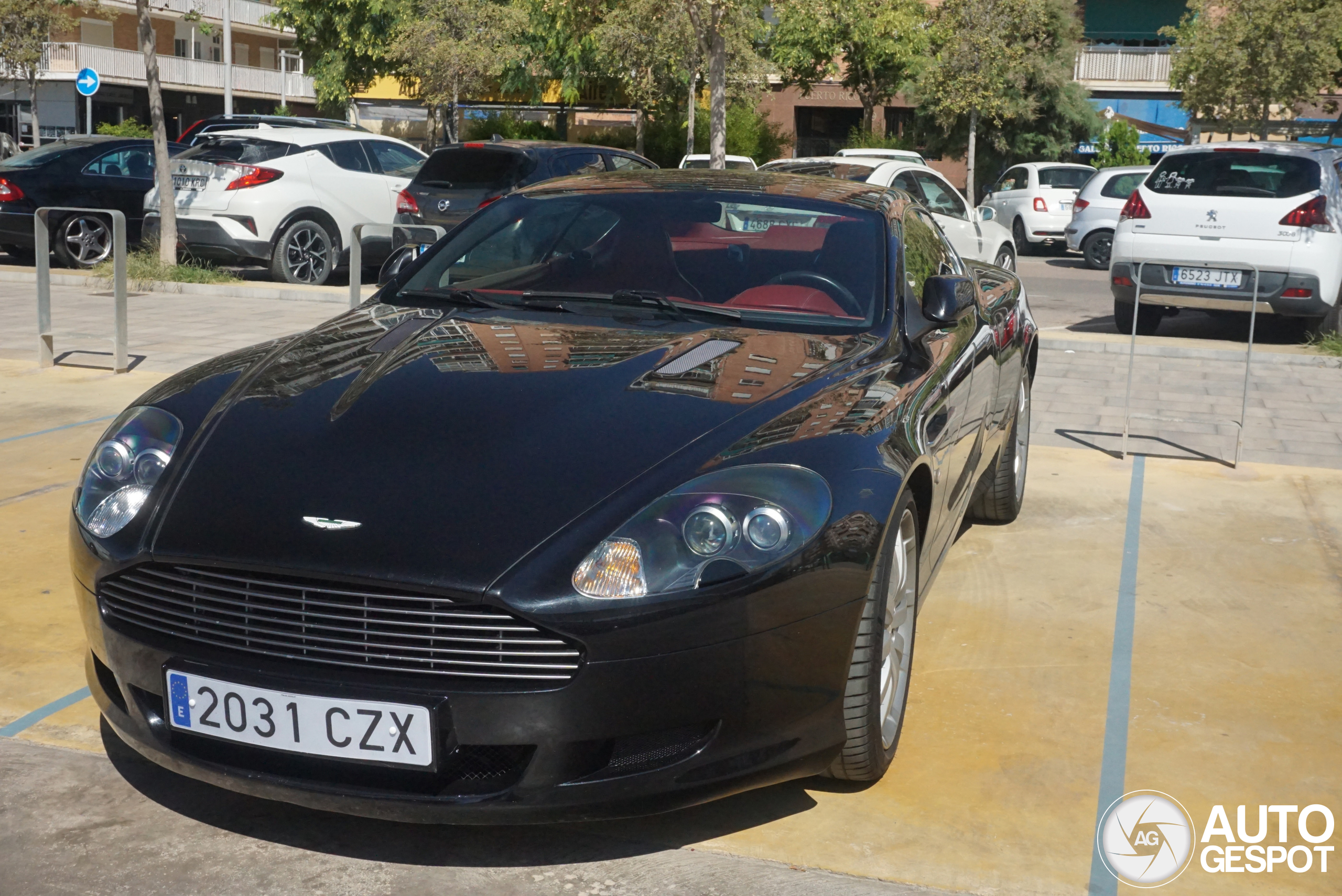 Aston Martin DB9