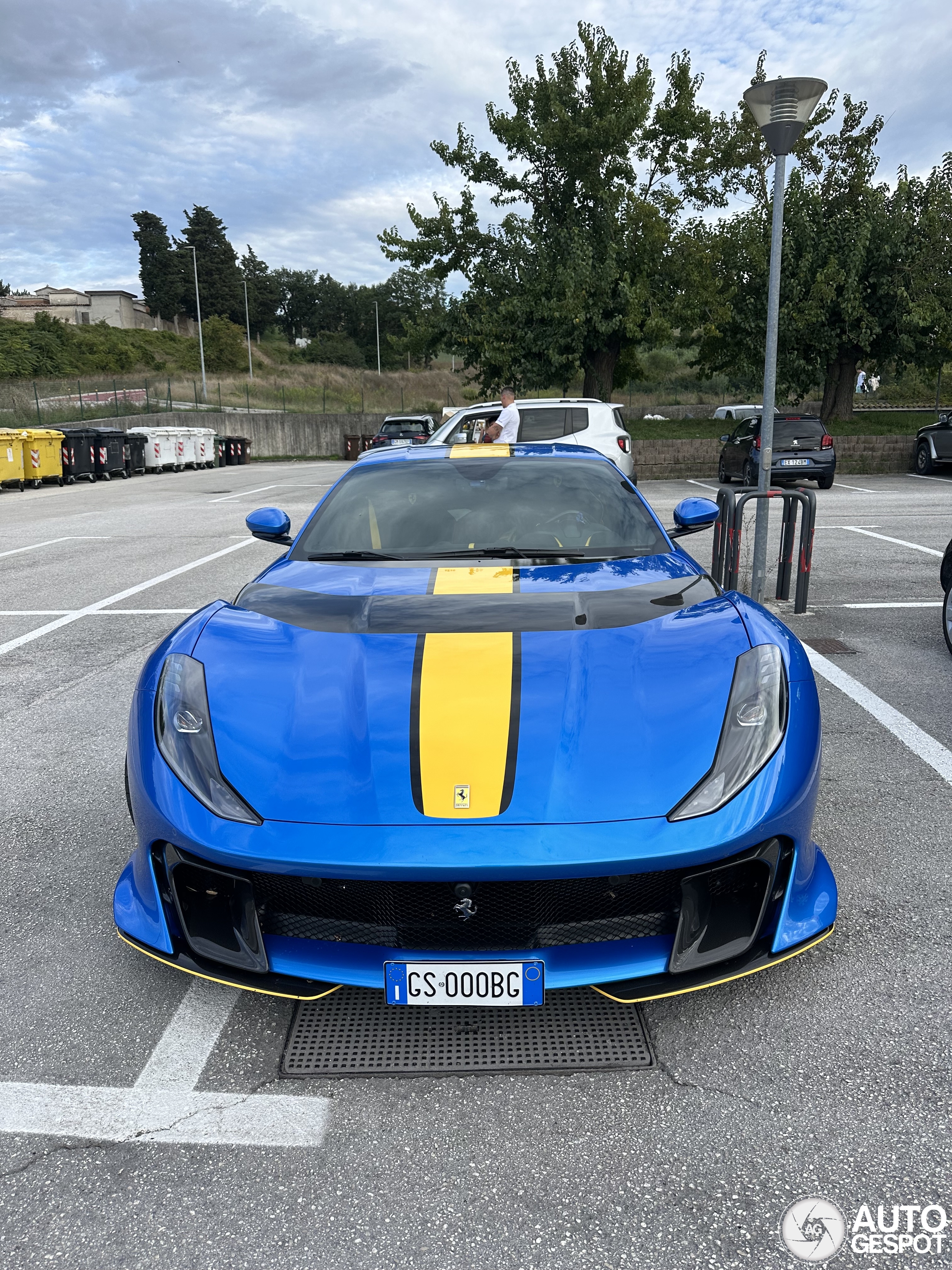 Ferrari 812 Competizione