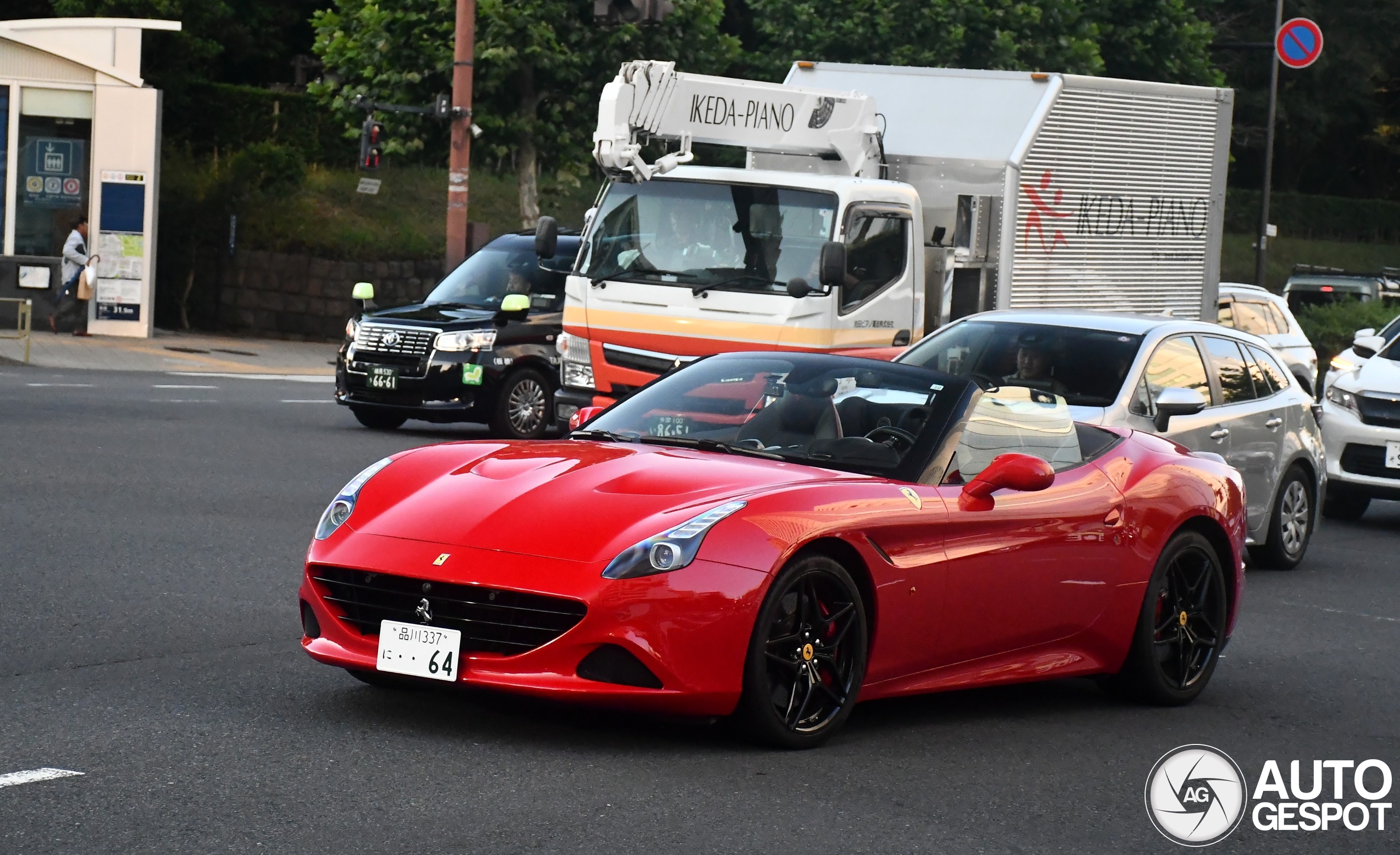 Ferrari California T