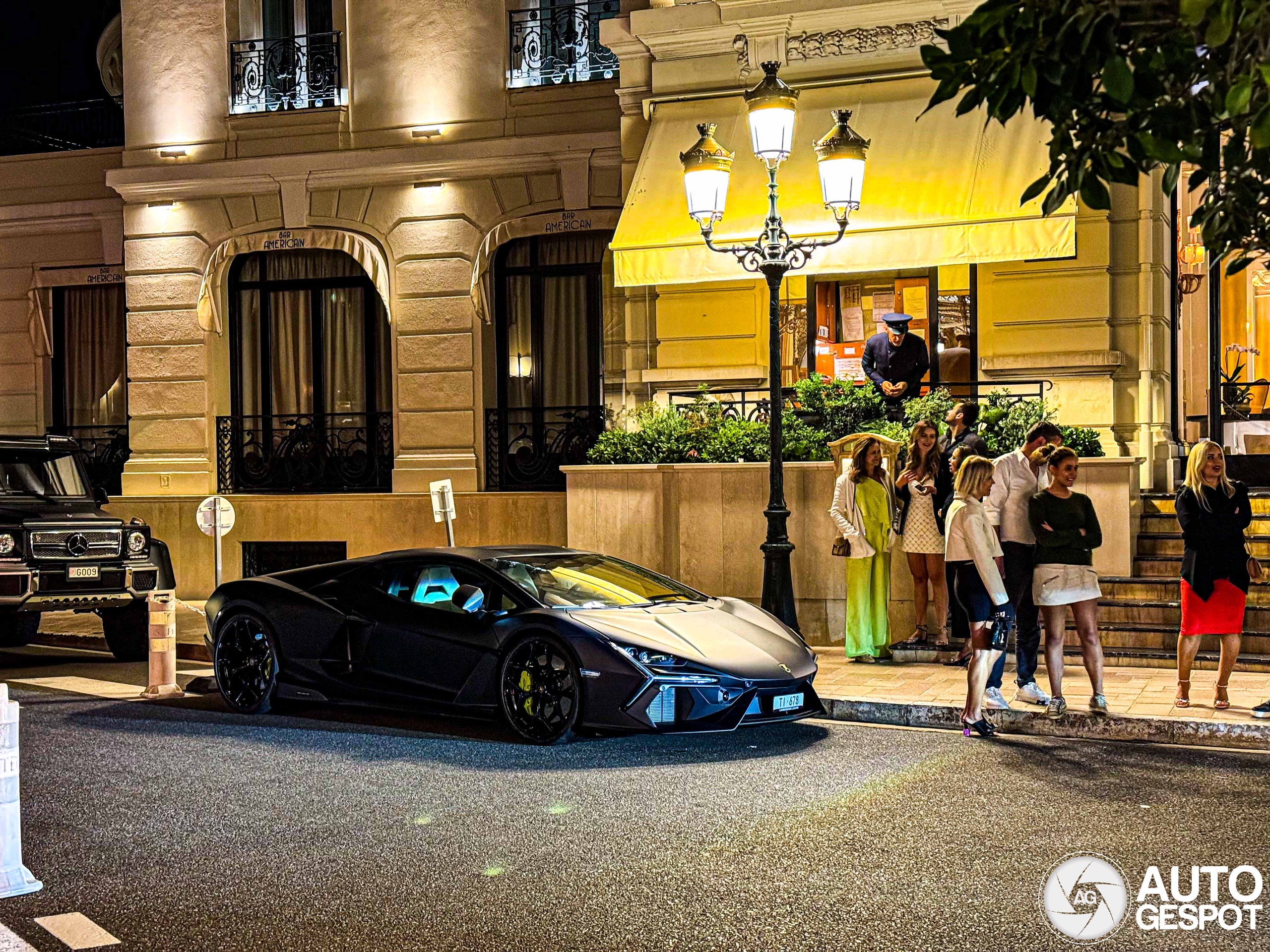 Lamborghini Revuelto