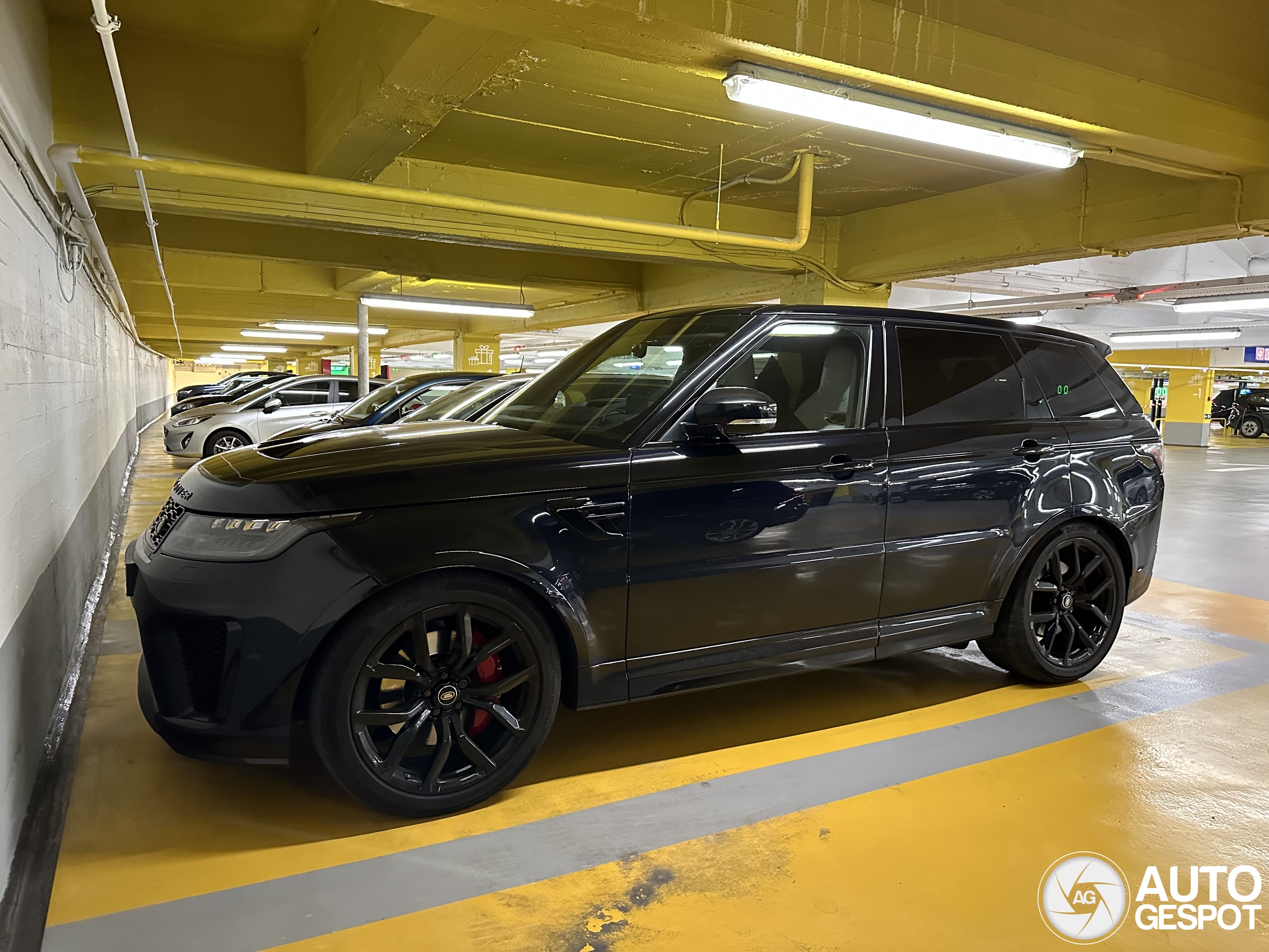 Land Rover Range Rover Sport SVR 2018