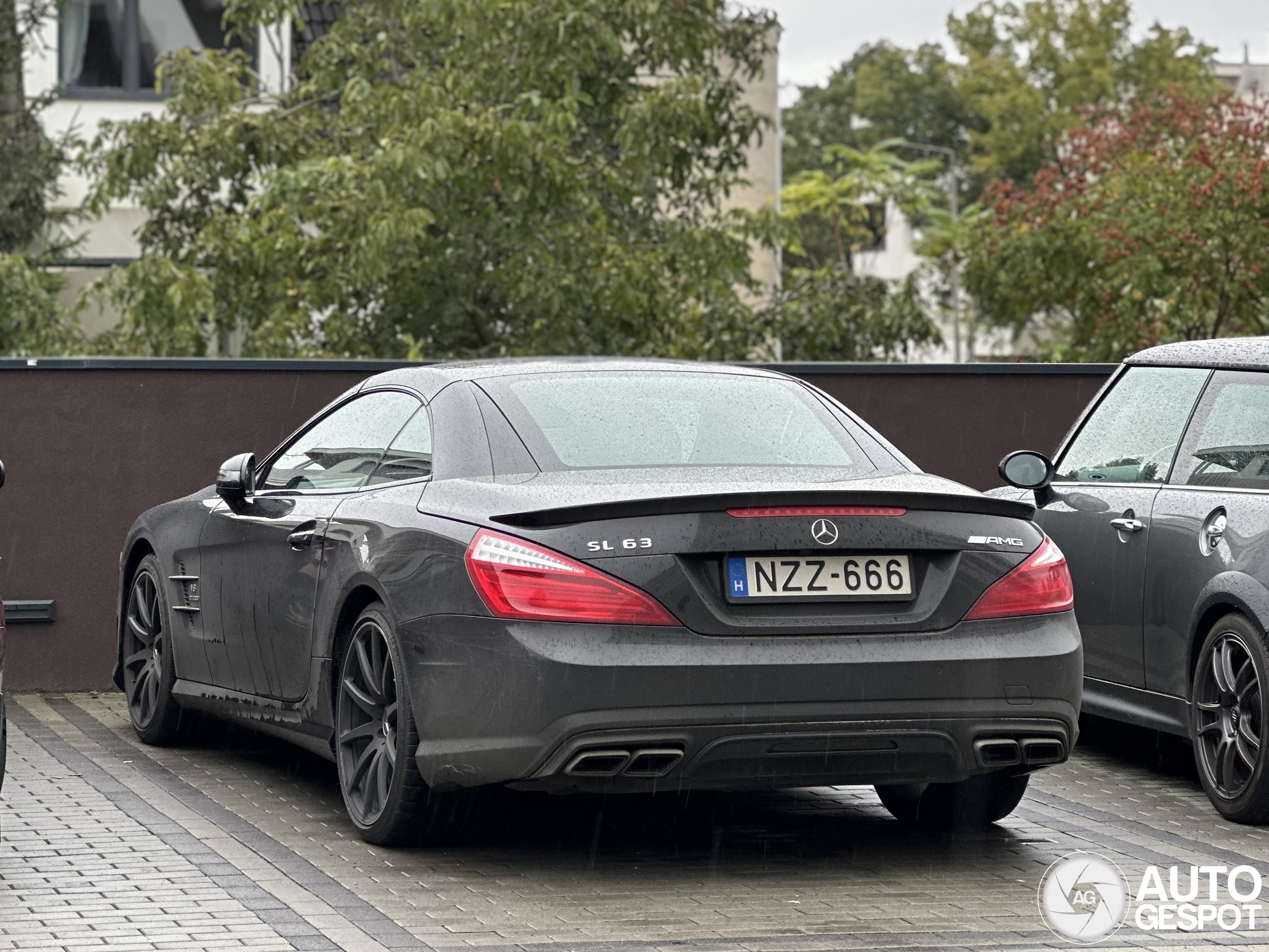 Mercedes-Benz SL 63 AMG R231