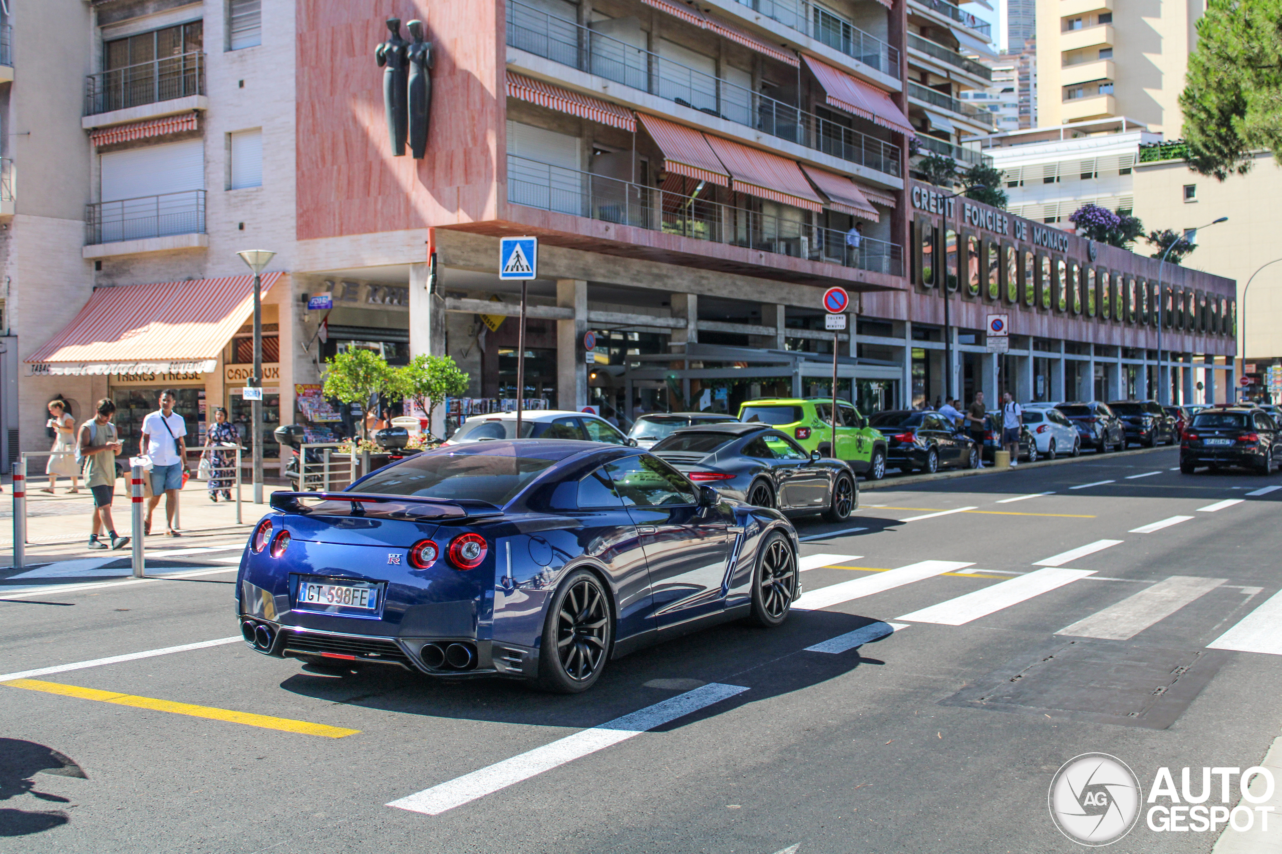 Nissan GT-R 2015