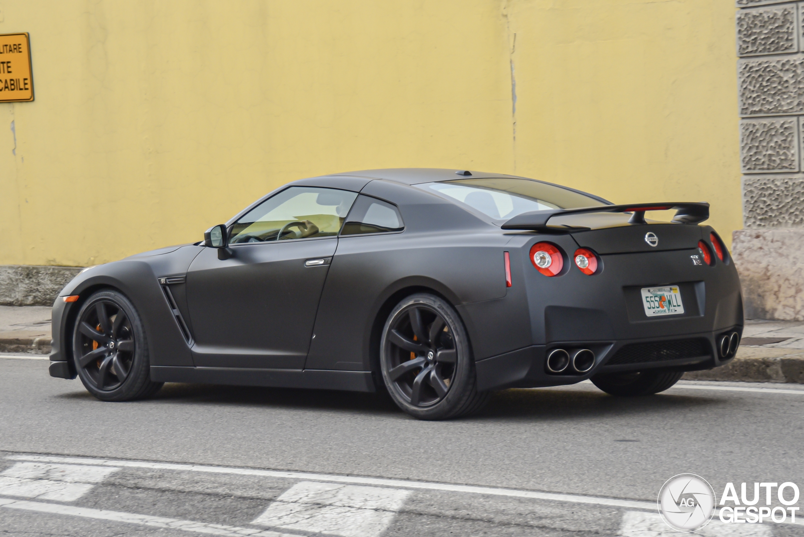 Nissan GT-R