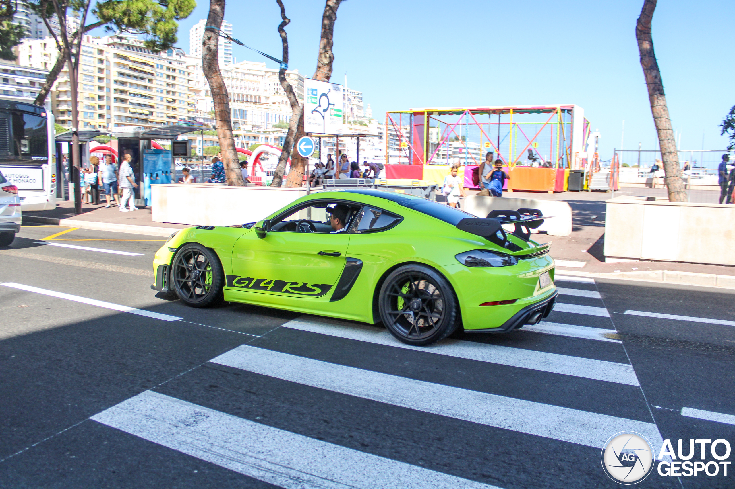 Porsche 718 Cayman GT4 RS Weissach Package