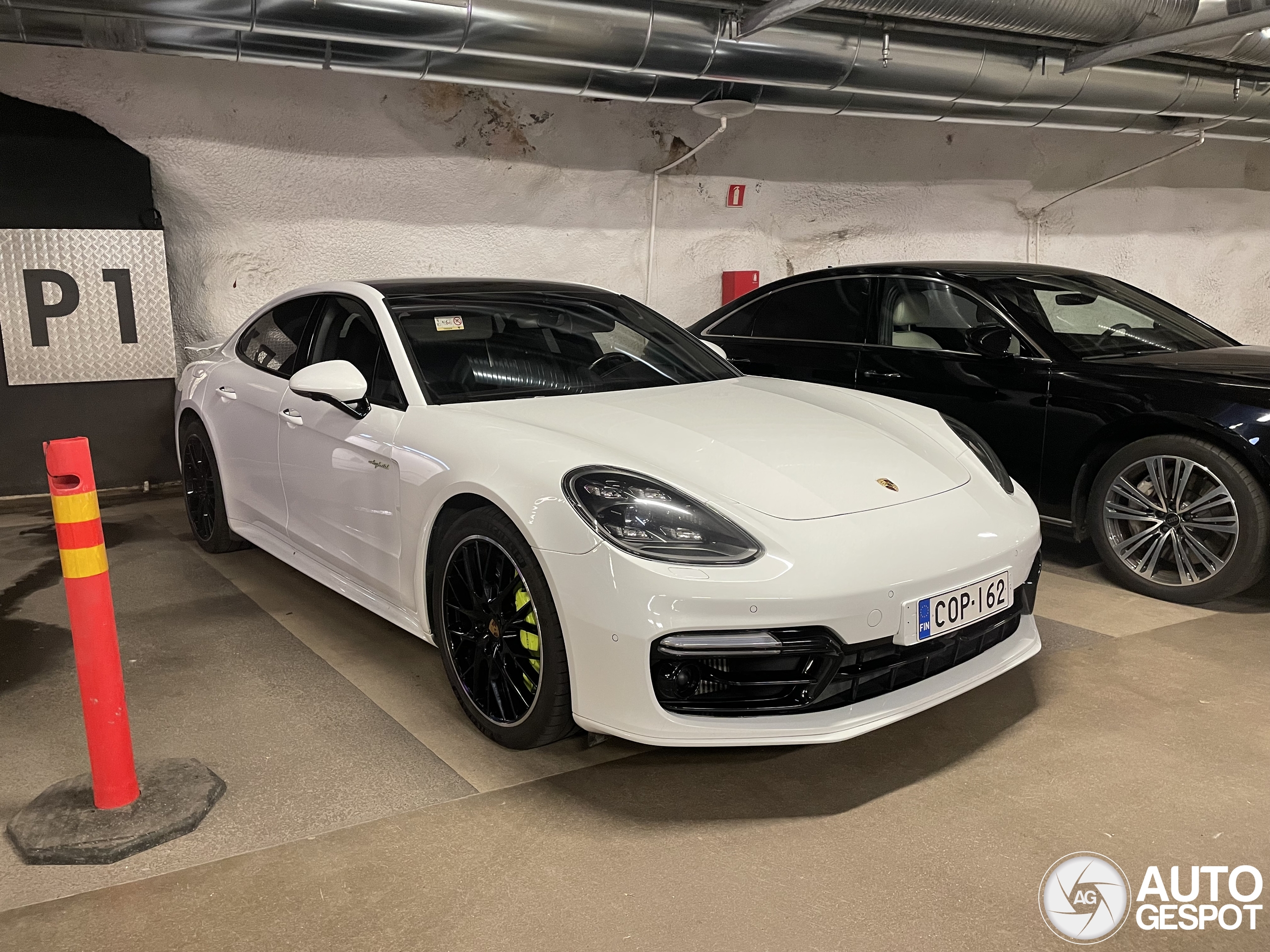 Porsche 971 Panamera Turbo S E-Hybrid