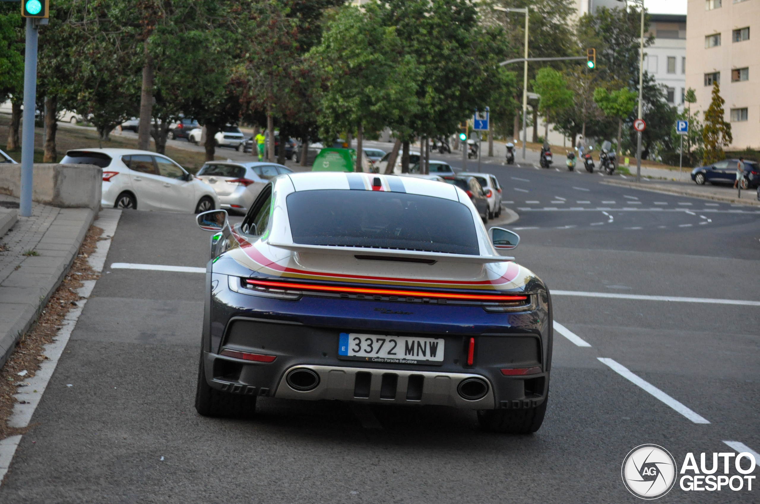 Porsche 992 Dakar