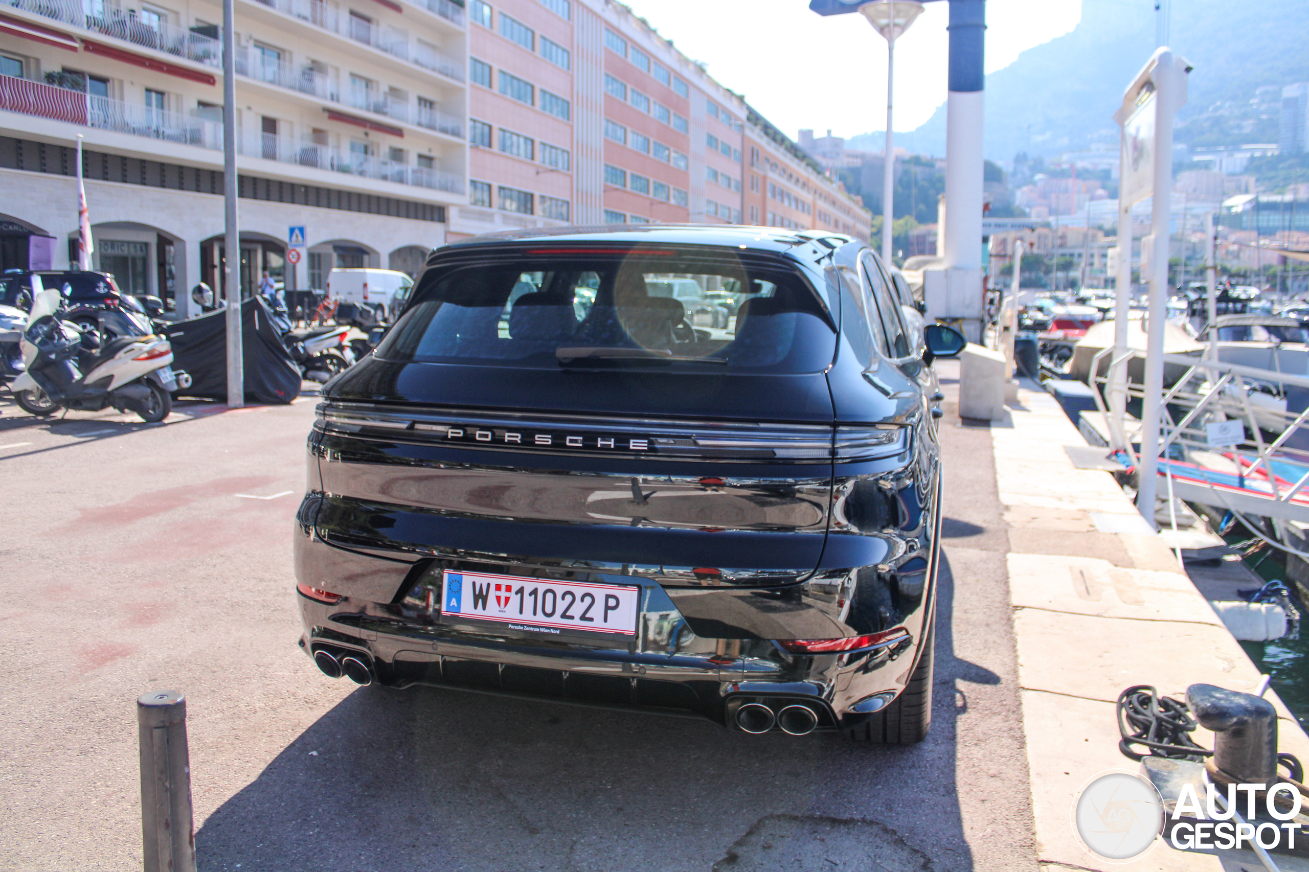 Porsche 9YA Cayenne Turbo E-Hybrid