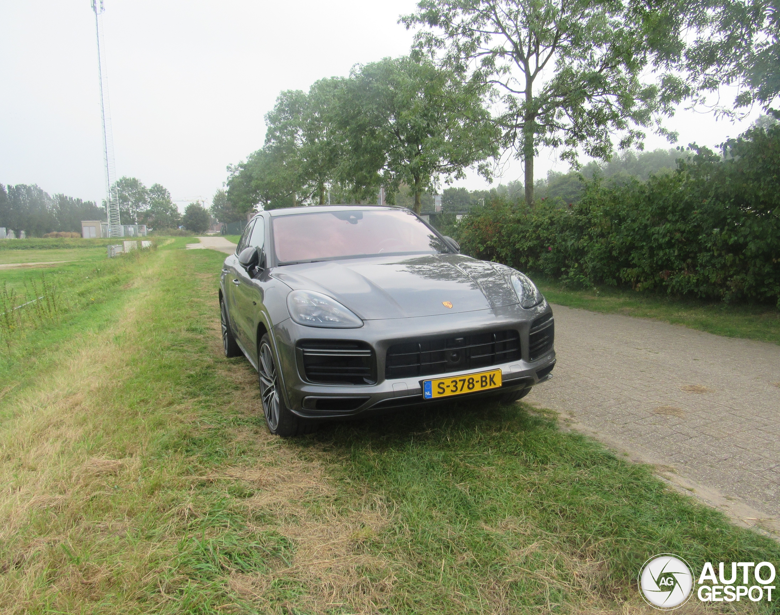 Porsche Cayenne Coupé Turbo S E-Hybrid