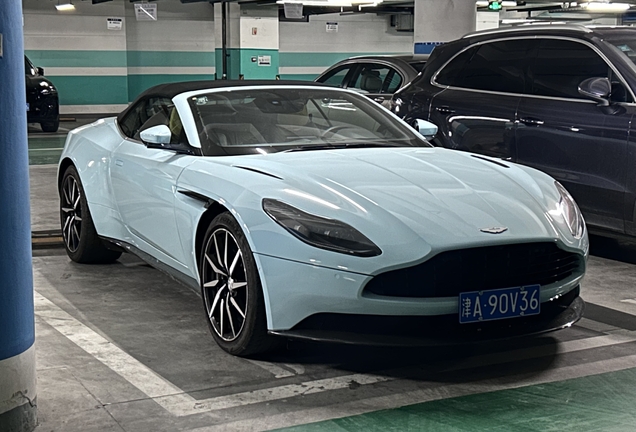 Aston Martin DB11 V8 Volante