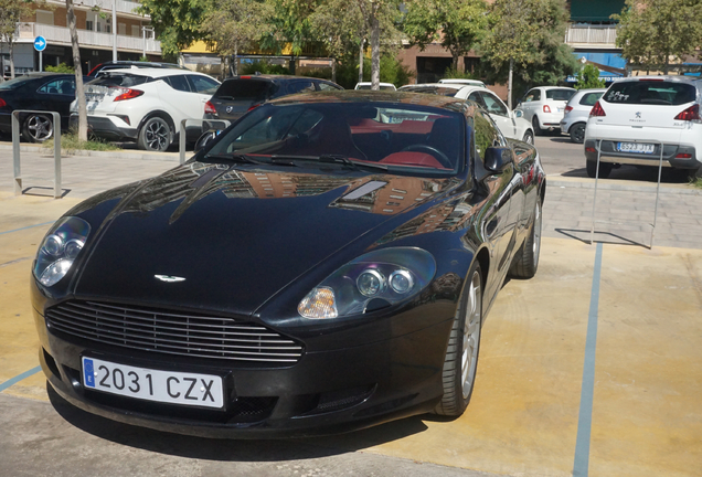 Aston Martin DB9