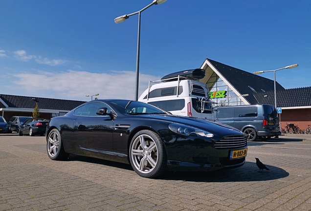 Aston Martin DB9